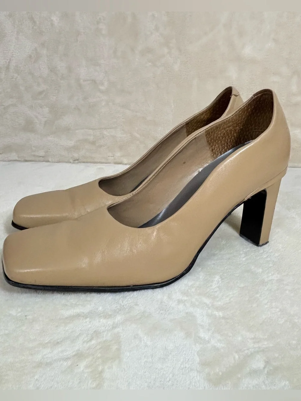 Vintage Pesaro Classic Square-Toe Block Heel Nude Pumps Size 8